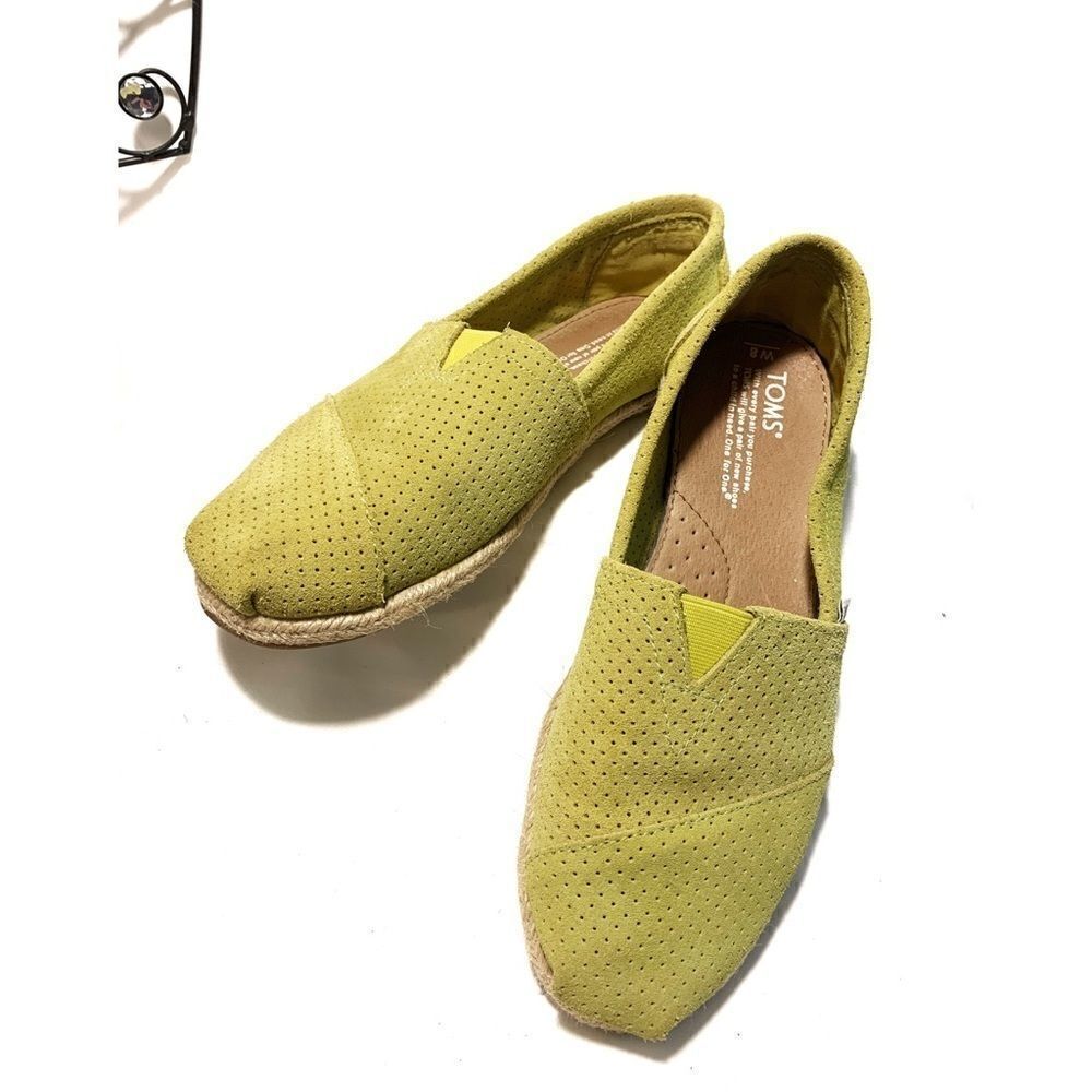 🎉HP🎉 Toms Seasonal Classic Green Flats (8)